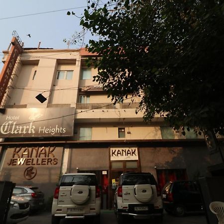 Hotel Clark Heights New Delhi Ngoại thất bức ảnh
