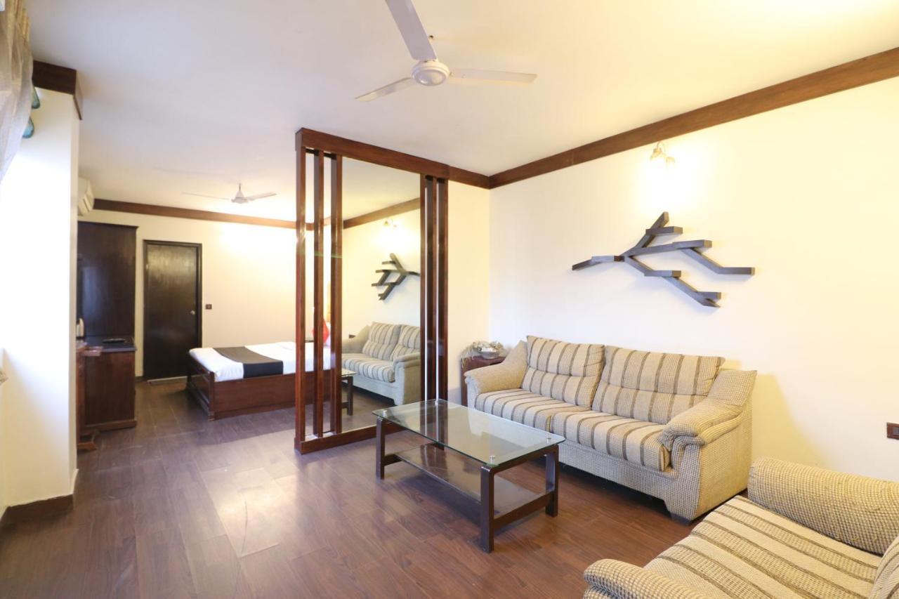 Hotel Clark Heights New Delhi Ngoại thất bức ảnh