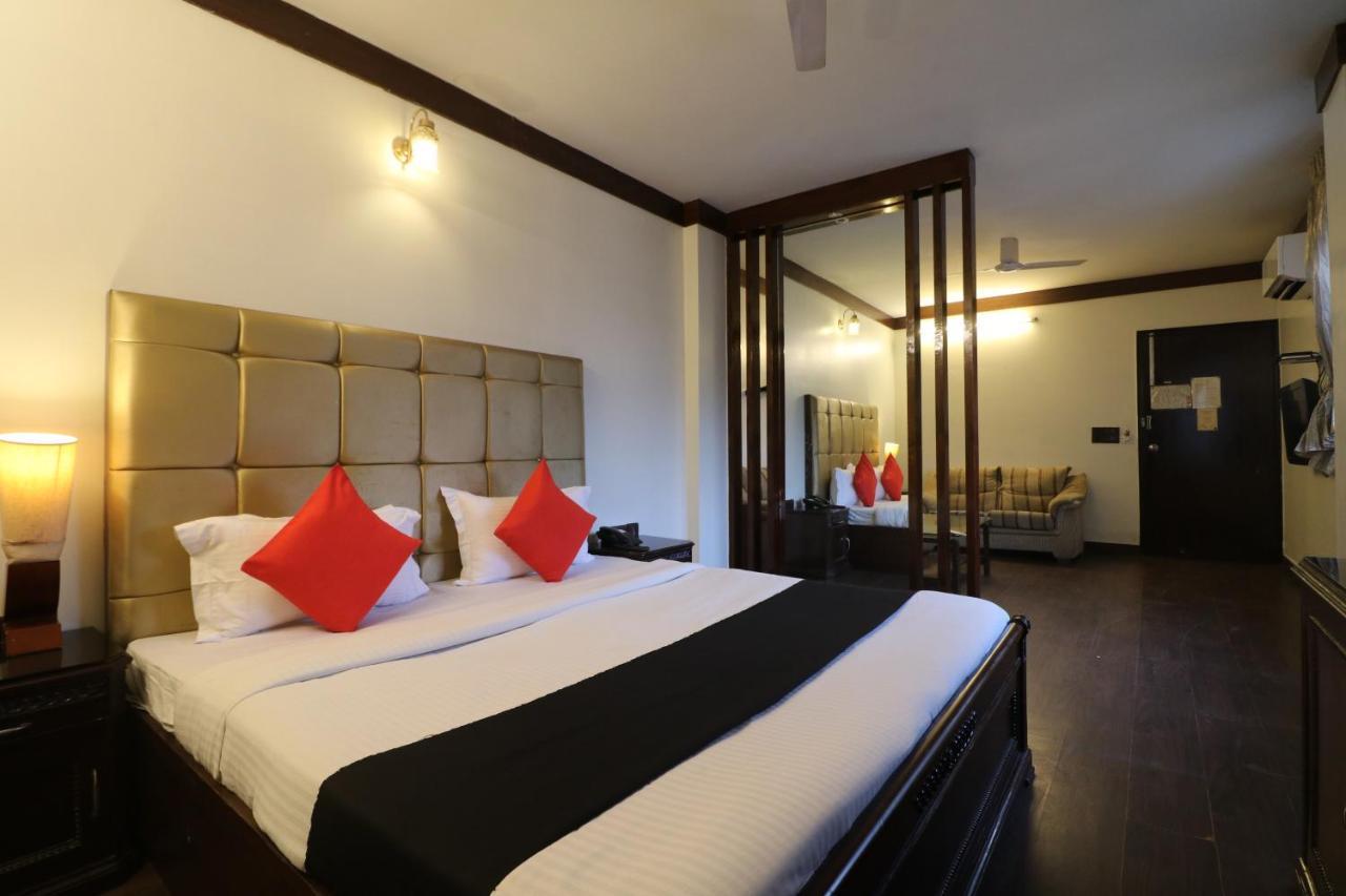 Hotel Clark Heights New Delhi Ngoại thất bức ảnh