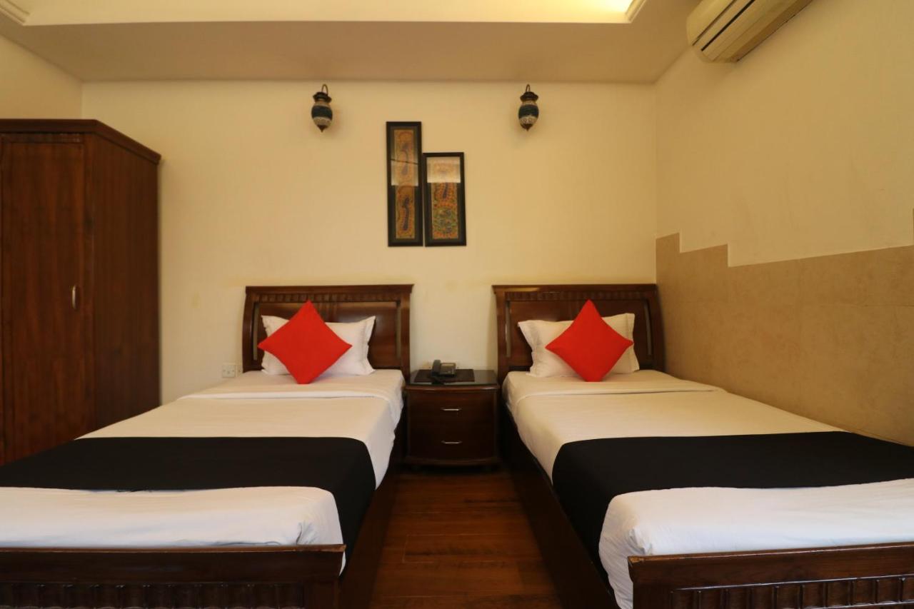 Hotel Clark Heights New Delhi Ngoại thất bức ảnh