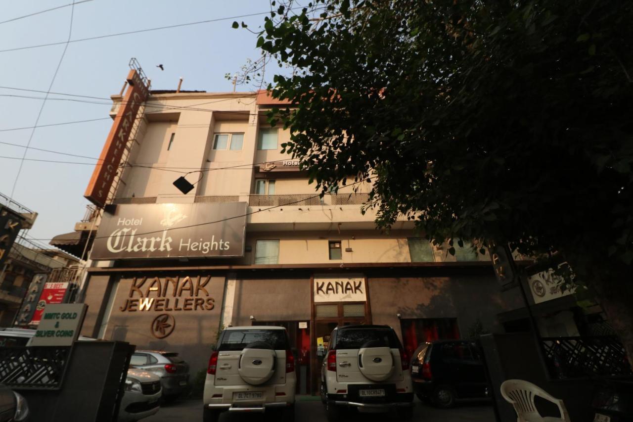 Hotel Clark Heights New Delhi Ngoại thất bức ảnh