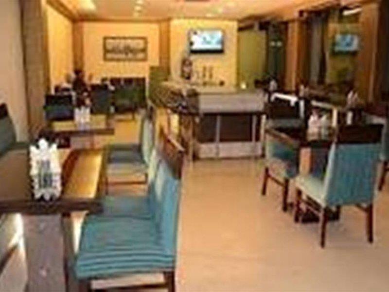 Hotel Clark Heights New Delhi Ngoại thất bức ảnh