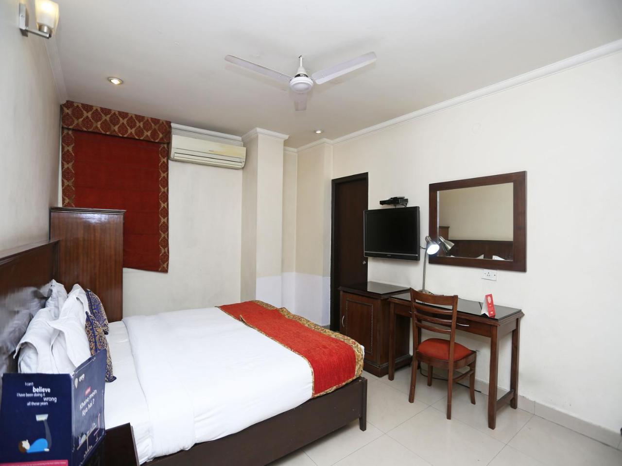 Hotel Clark Heights New Delhi Ngoại thất bức ảnh