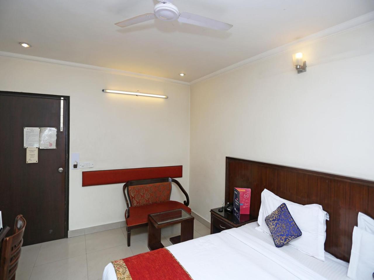 Hotel Clark Heights New Delhi Ngoại thất bức ảnh