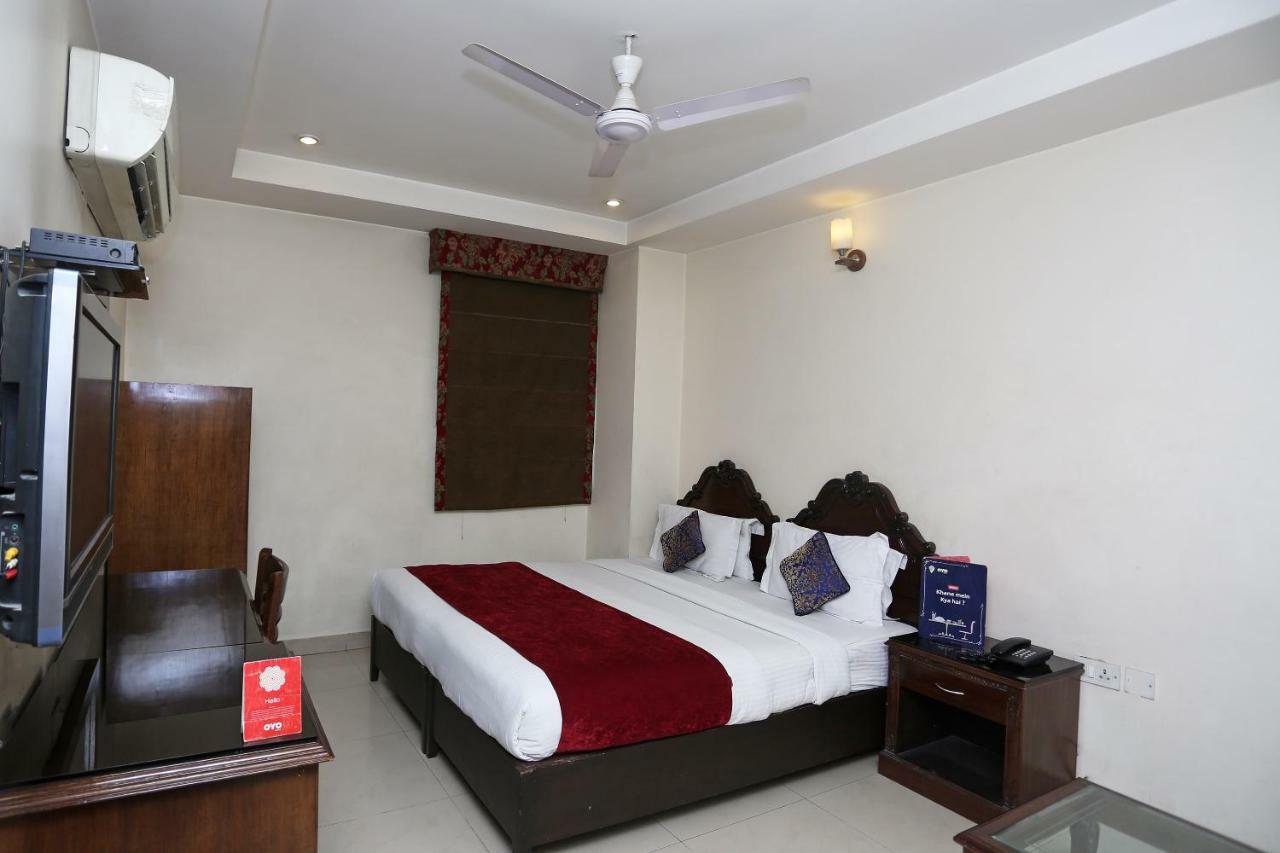 Hotel Clark Heights New Delhi Ngoại thất bức ảnh
