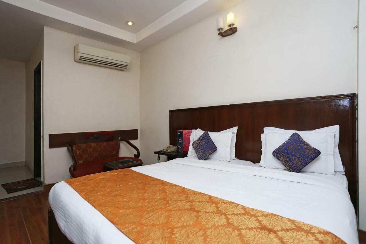 Hotel Clark Heights New Delhi Ngoại thất bức ảnh